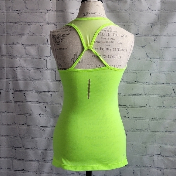 Nike Tank Top - Picture 3 of 7